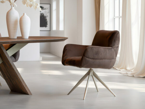 Eetkamerstoel Stordal - manilla brown - onderstel t - metaalkleur sunstone