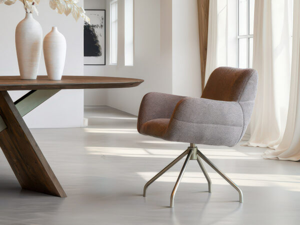 Eetkamerstoel Stordal - rimo taupe - onderstel a - metaalkleur champagne