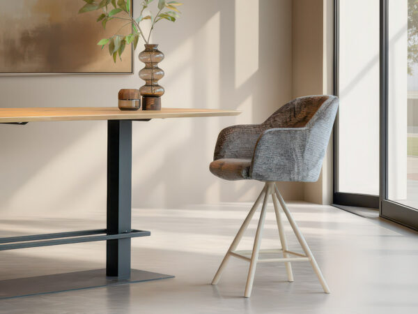 01-Barkruk-Rena-fusion-wood-poot-i-draai-metaalkleur-magnum-scaledkpie