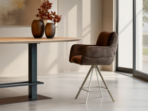 01-Barkruk Stordal - Eppic manilla brown - onderstel j - metaalkleur magnum