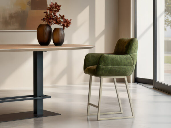 01-Barkruk Stordal - country moss - onderstel p - metaalkleur magnum